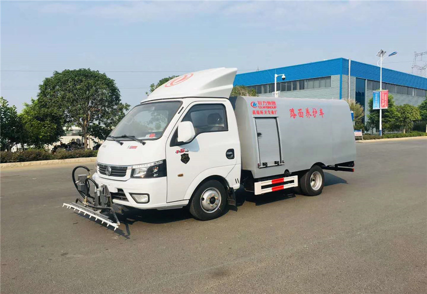 東風途逸路面養(yǎng)護車 國六