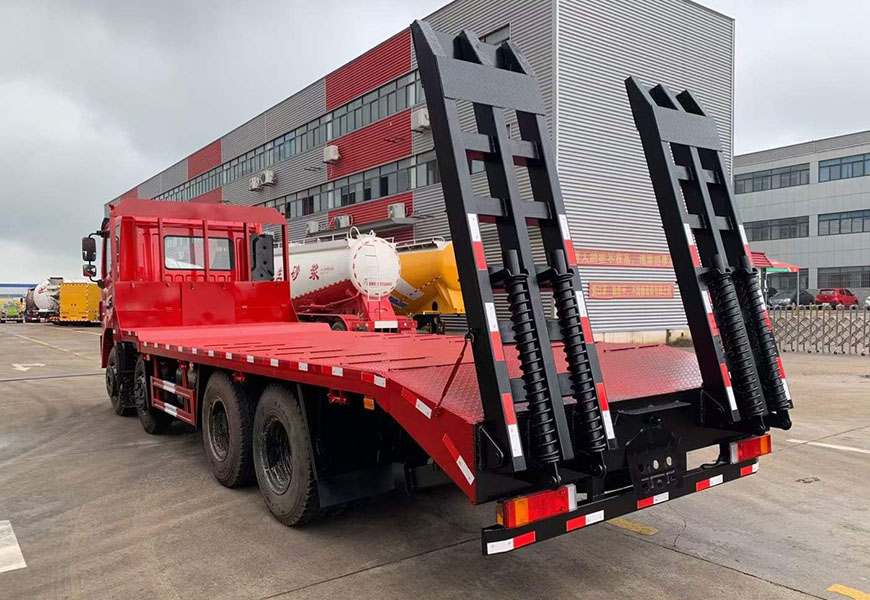 國(guó)六東風(fēng)錦程前四后八平板運(yùn)輸車